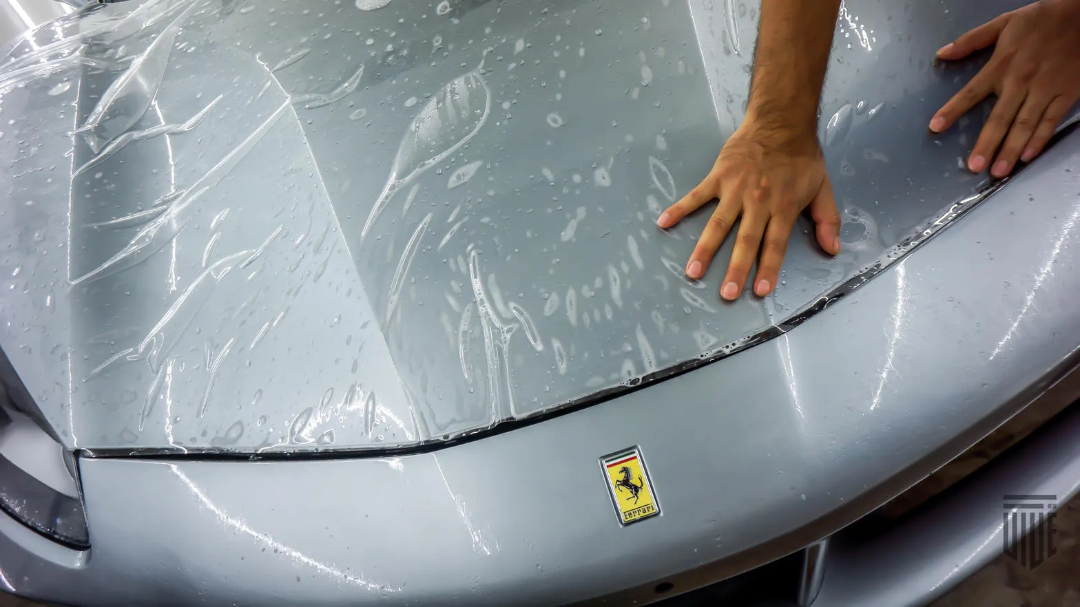 PPF aplicado en capó de Ferrari